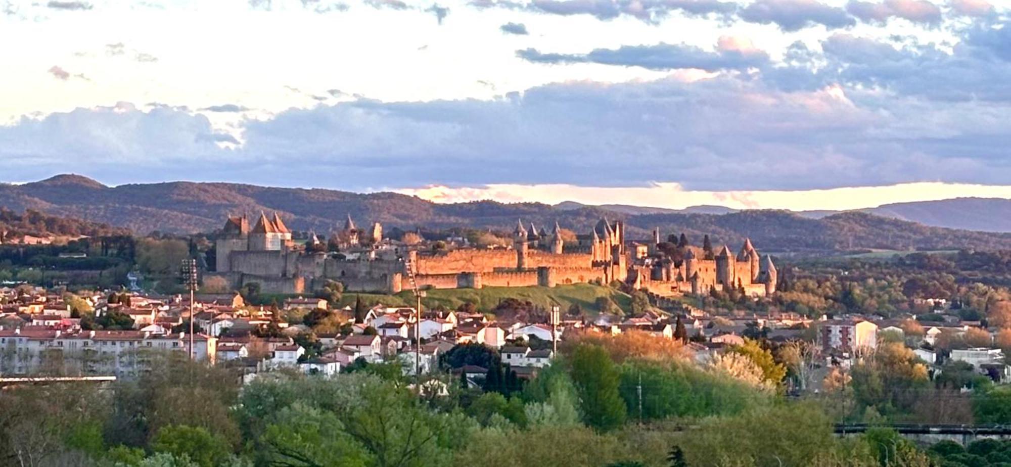 Panorama Suite & Spa Carcassonne Esterno foto